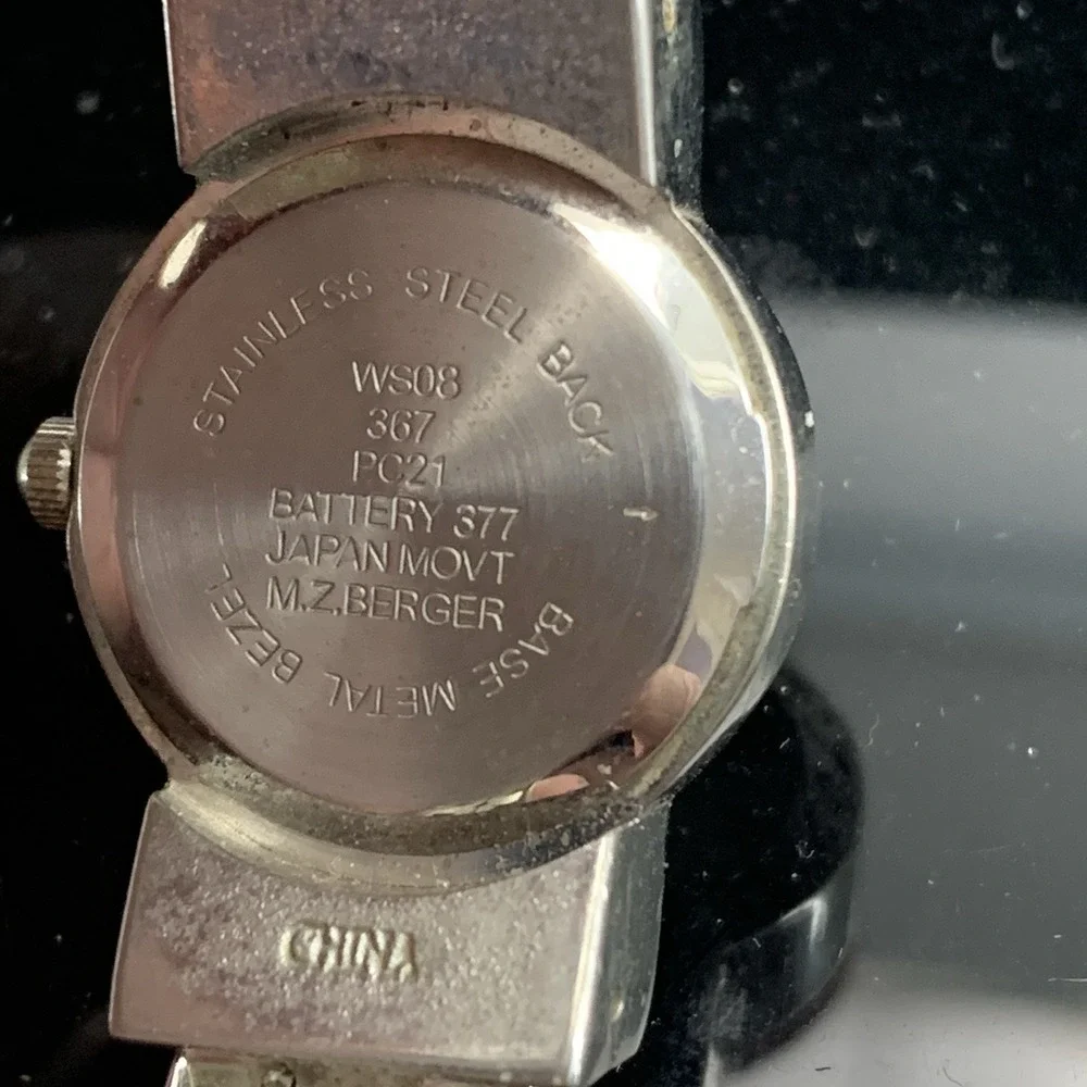 MZ Berger Watch Bangle‎ Women 22mm Silver Tone Stainless Steel Needs Battery